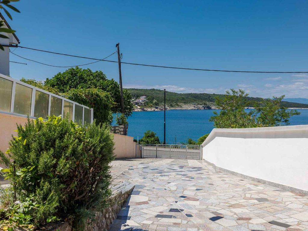 Ferienwohnung mit Klimaanlage direkt am Meer