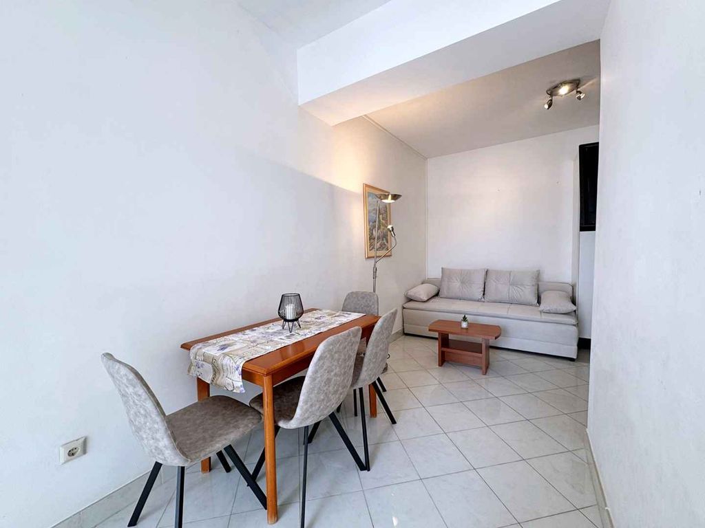 Ferienwohnung mit Meerblick 20 m von der Küste