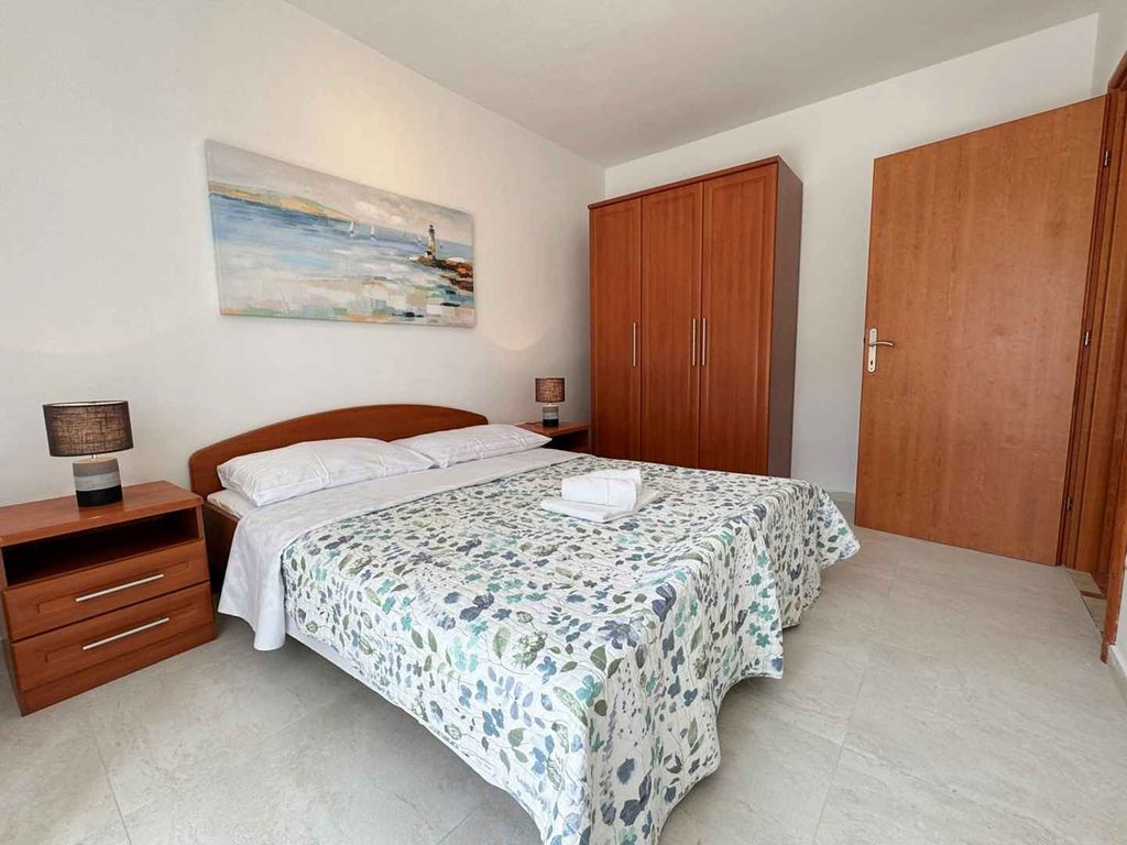 Ferienwohnung mit Meerblick 20 m von der Küste