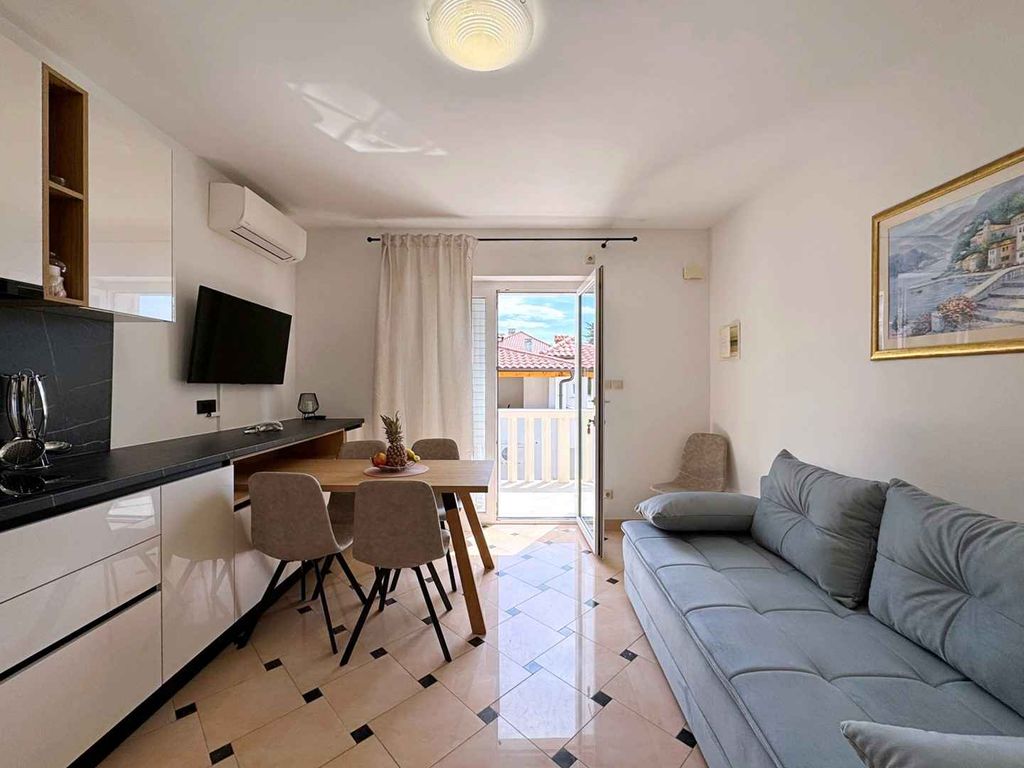 Ferienwohnung mit Meerblick 20 m von der Küste