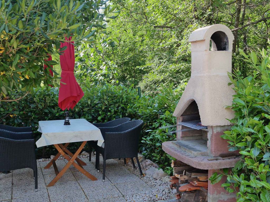 Ferienwohnung mit Klimaanlage, Internet und Grill