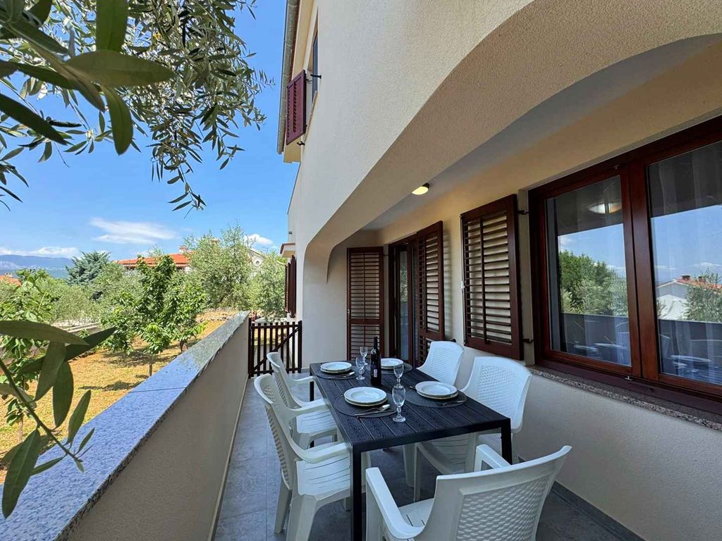 Ferienwohnung mit Klimaanlage und gemütlicher Terrasse