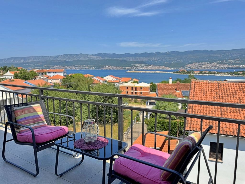 Ferienwohnung mit Balkon und Meerblick