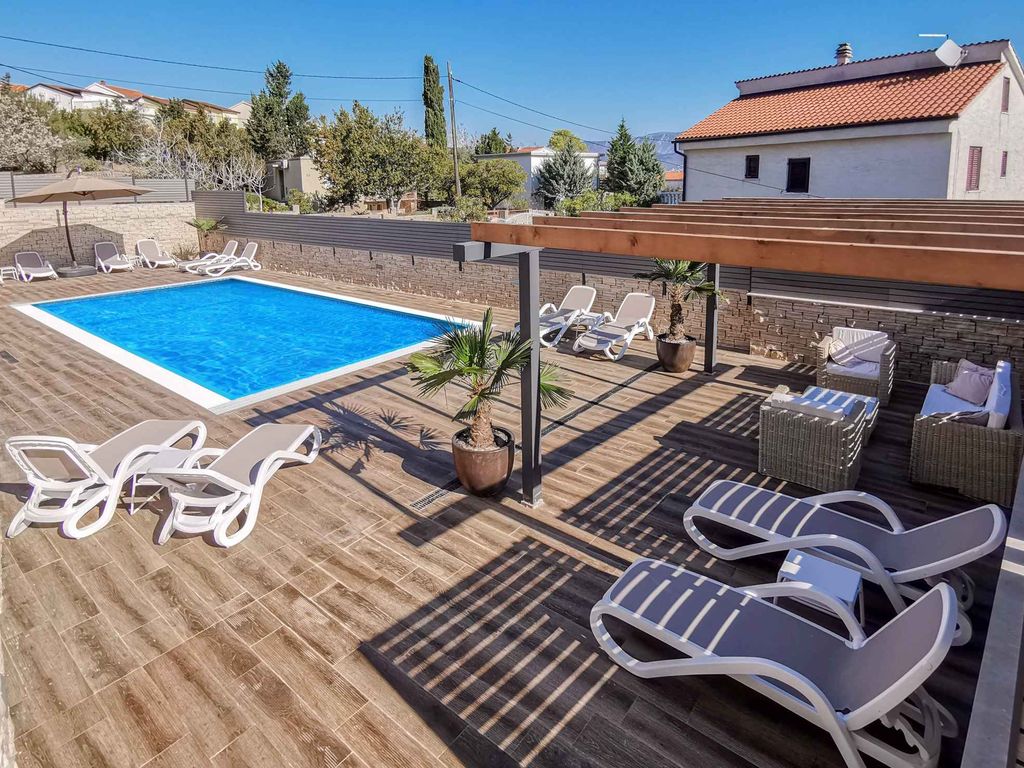 Ferienwohnung mit Außenpool