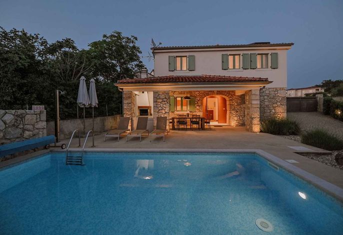 Ferienhaus mit Pool