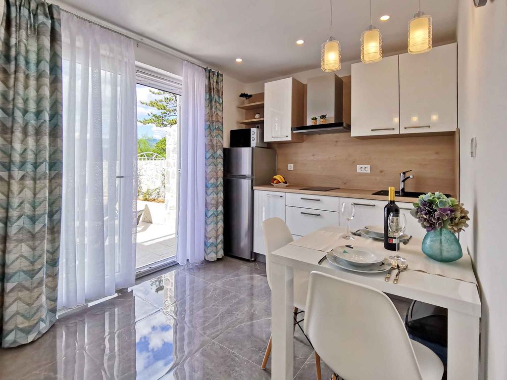 Ferienwohnung mit Meerblick nur 60 m vom Strand