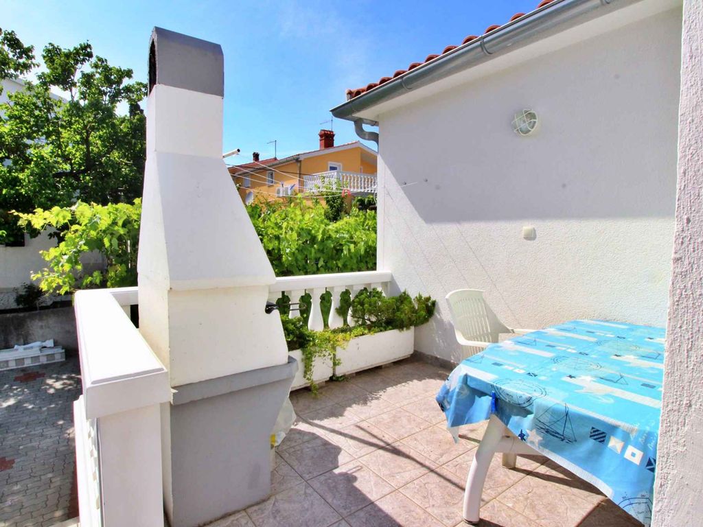 Ferienwohnung mit Klimaanlage und Balkon