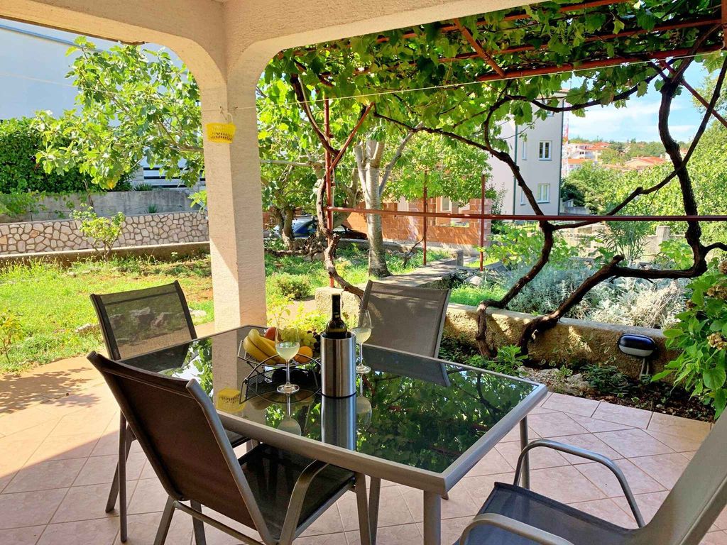 Ferienwohnung mit Klimaanlage und gemütlicher Terrasse