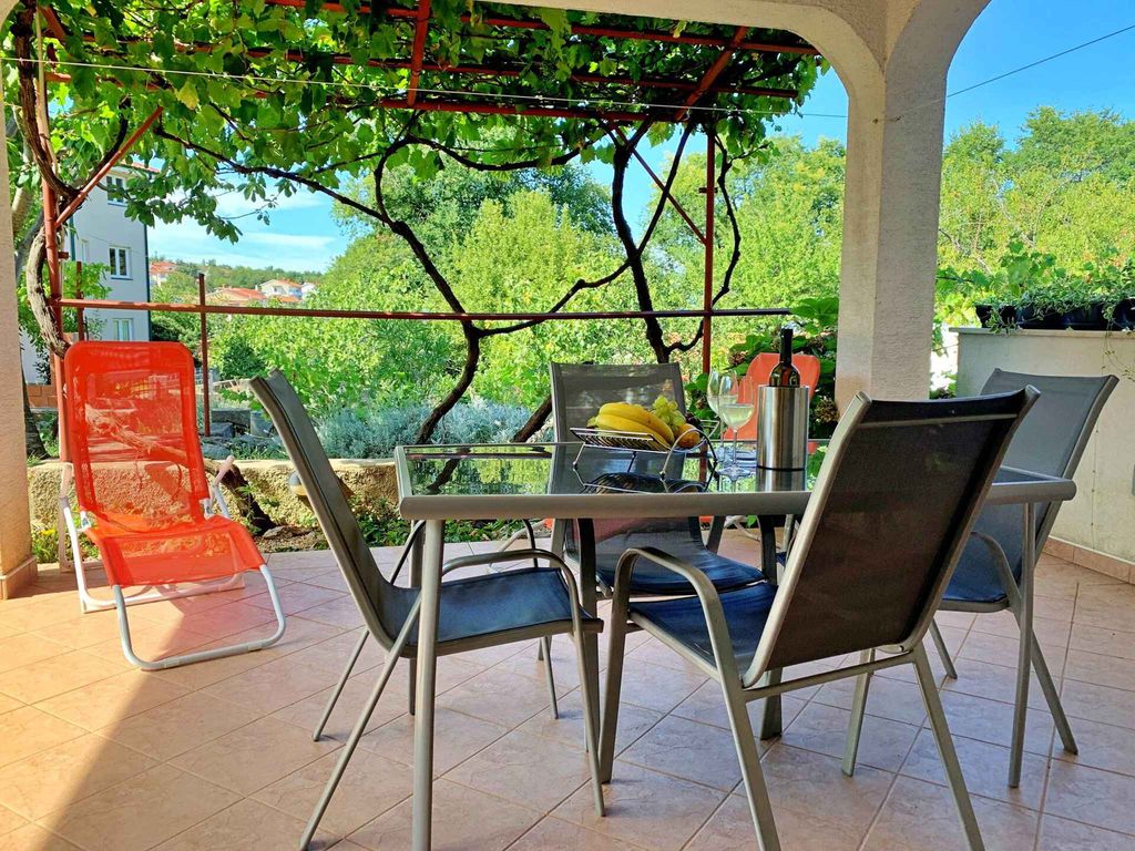 Ferienwohnung mit Klimaanlage und gemütlicher Terrasse