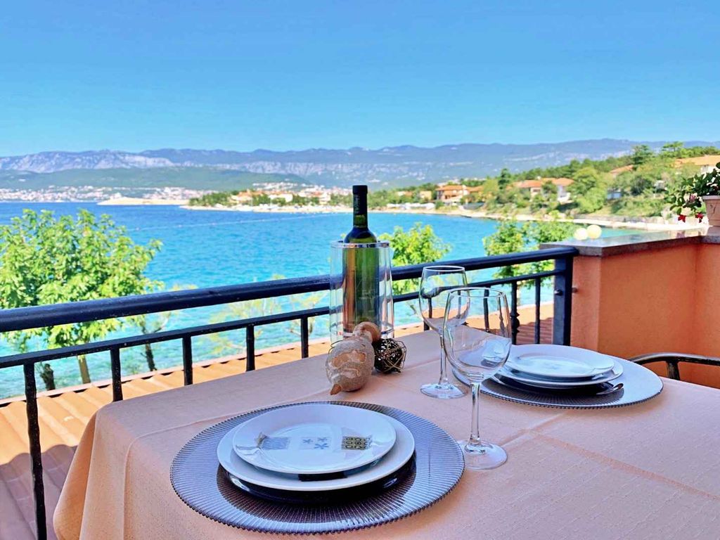 Ferienwohnung am Meer mit Balkon