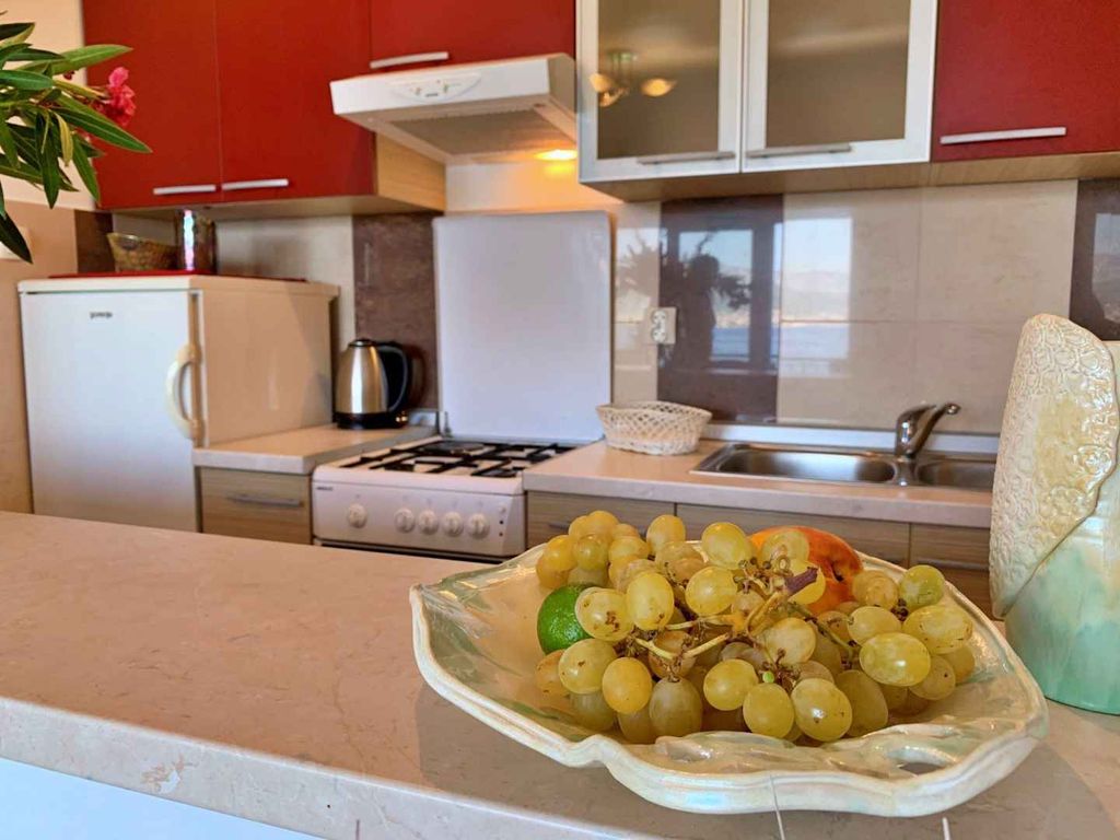 Ferienwohnung am Meer mit Balkon