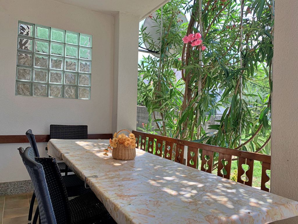Ferienwohnung mit Terrasse