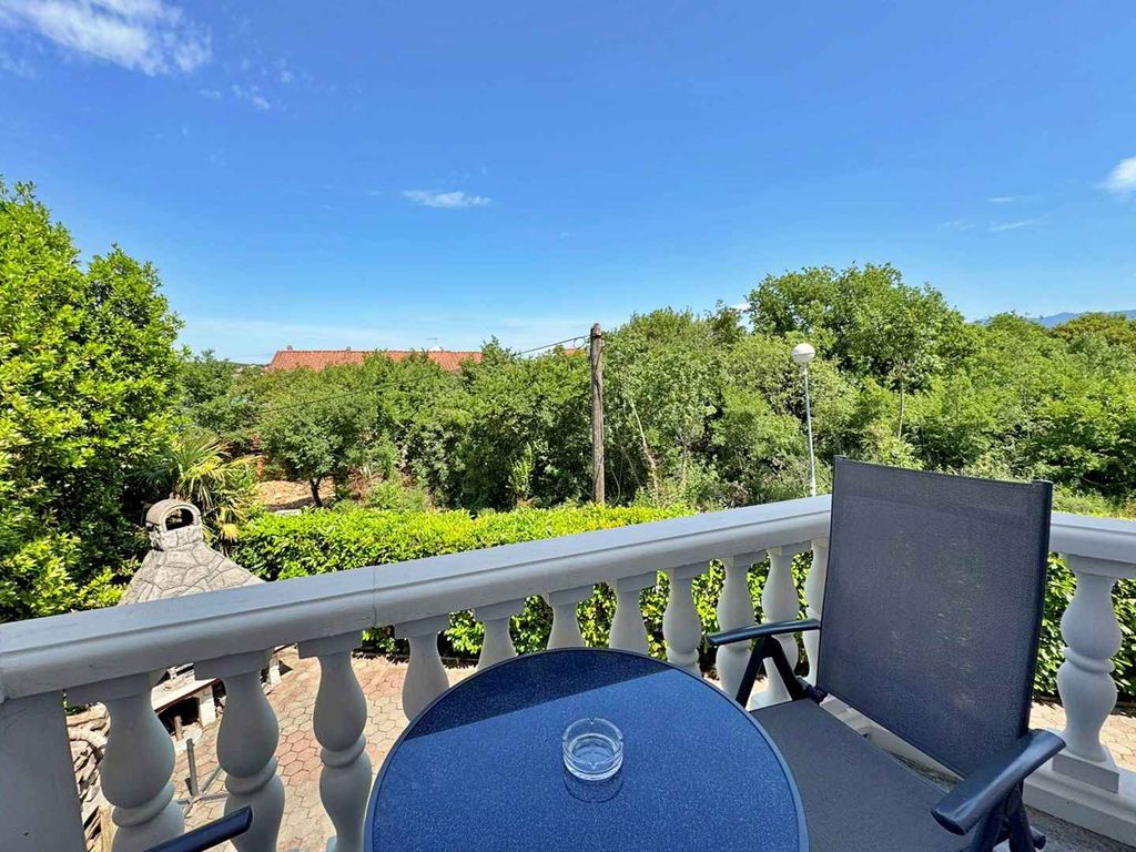 Ferienwohnung mit Balkon und Klimaanlage