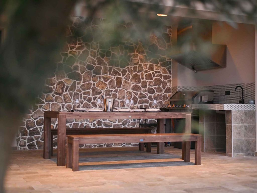 Villa mit Klimaanlage und Außenpool