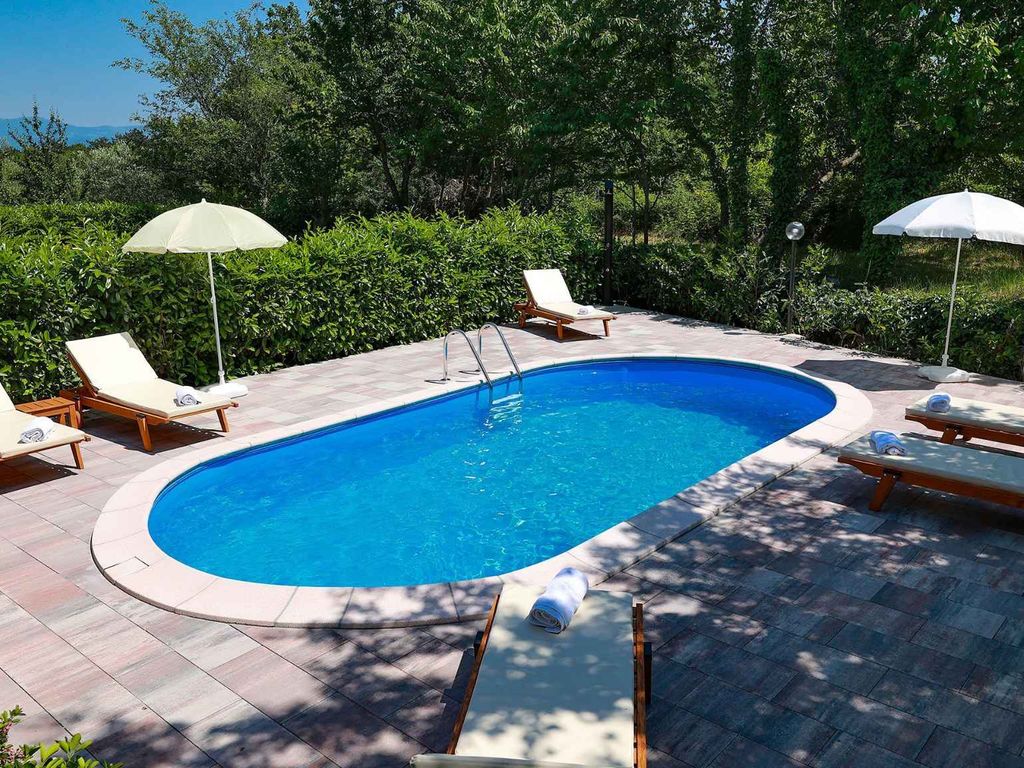 Ferienwohnung mit Klimaanlage und Pool