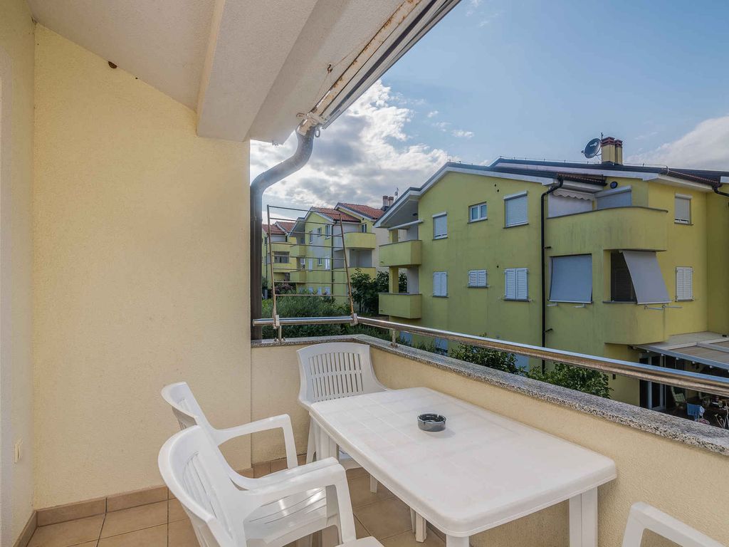 Ferienwohnung Apartment mit Klimaanlage in Meeresnähe