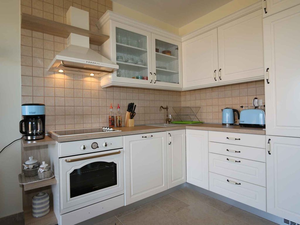 Ferienwohnung mit Klimaanlage und seitlichem Meerblick