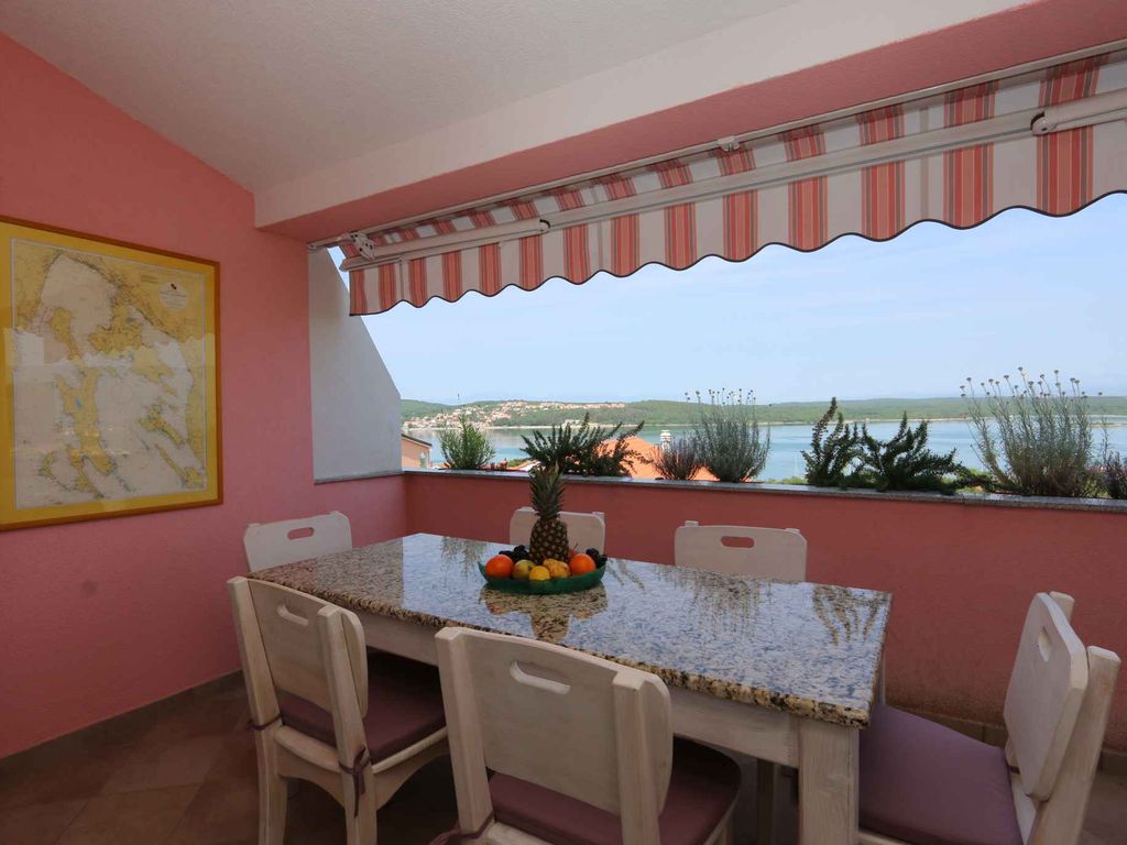 Ferienwohnung mit Klimaanlage und Meerblick
