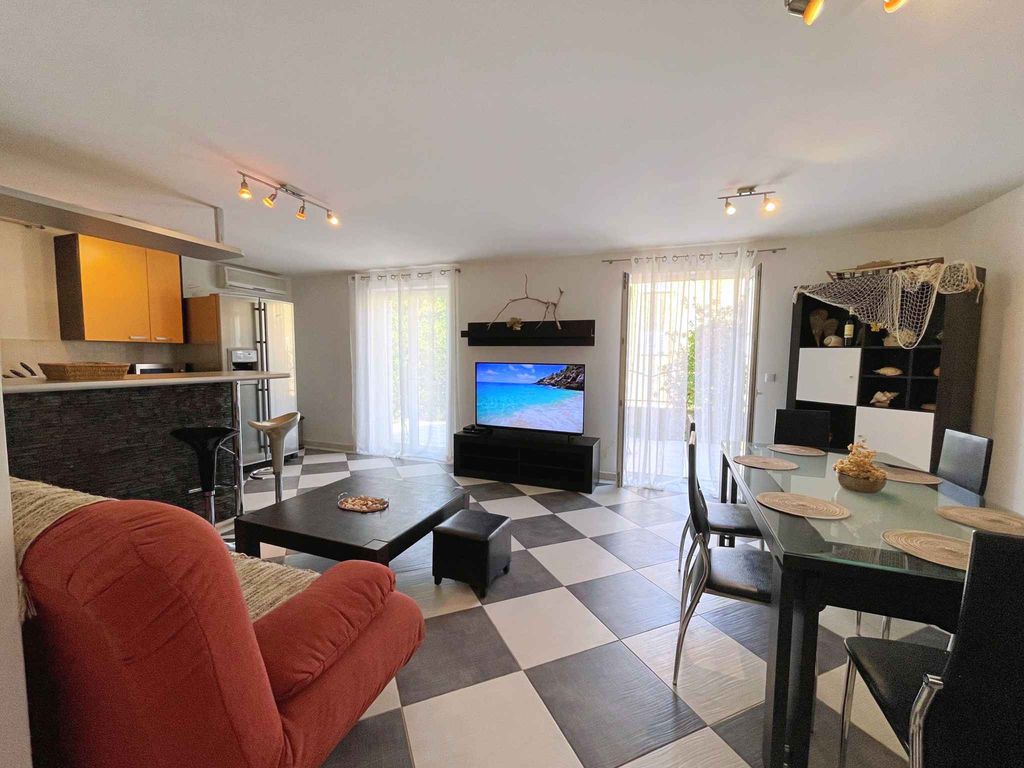 Ferienwohnung mit Terrasse in Strandnähe