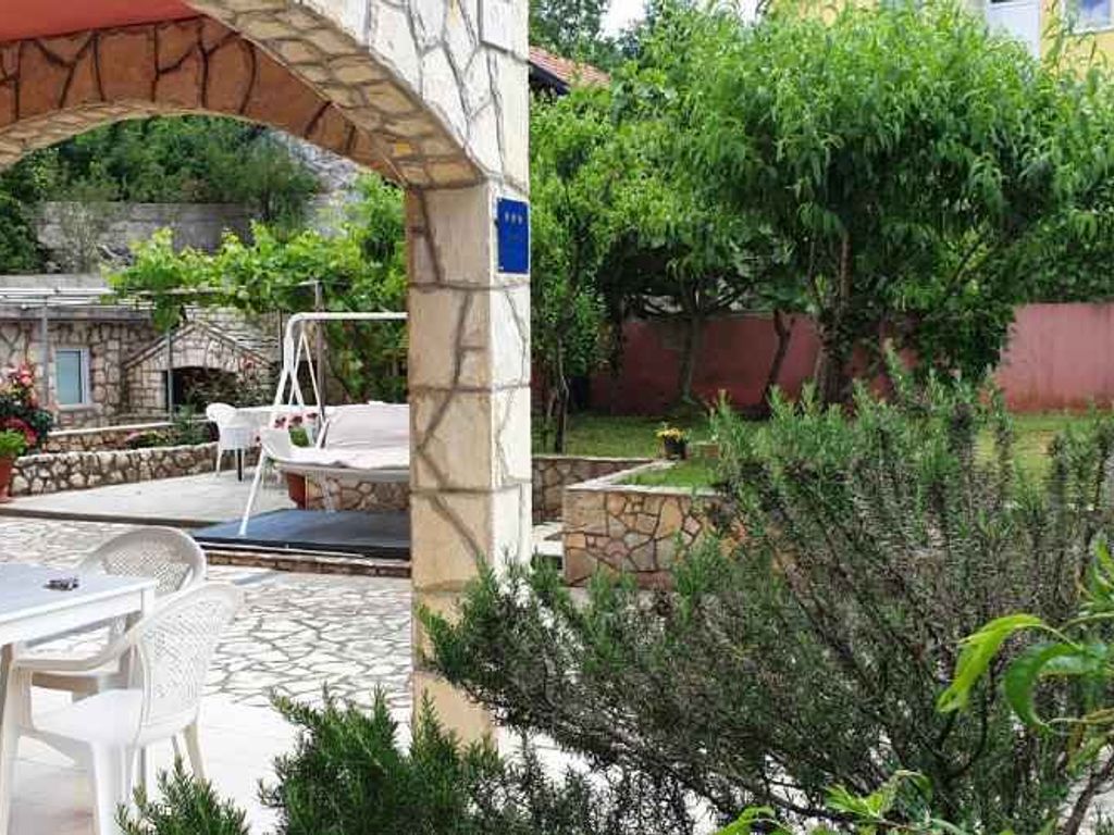 Ferienwohnung mit Terrasse und Klimaanlage
