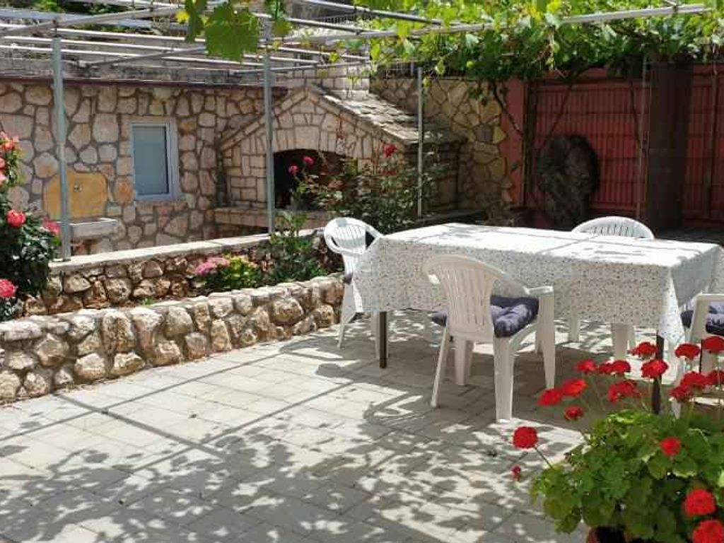Ferienwohnung mit Terrasse und Klimaanlage