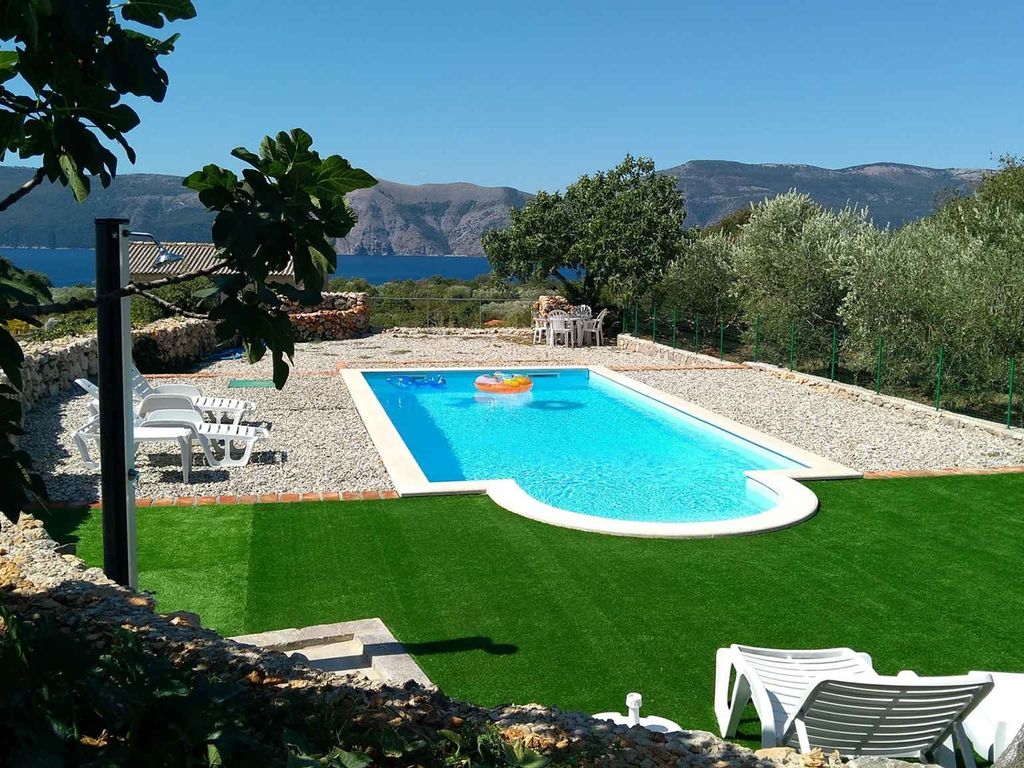 Ferienhaus mit Pool