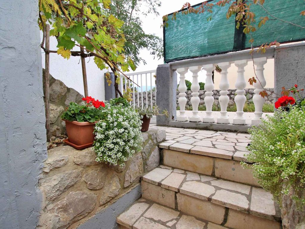 Ferienwohnung mit Terrasse und Grillmöglichkeit