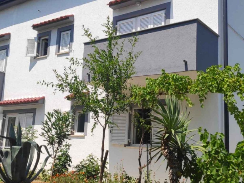 Ferienwohnung ZWEI-ZIMMER-WOHNUNG