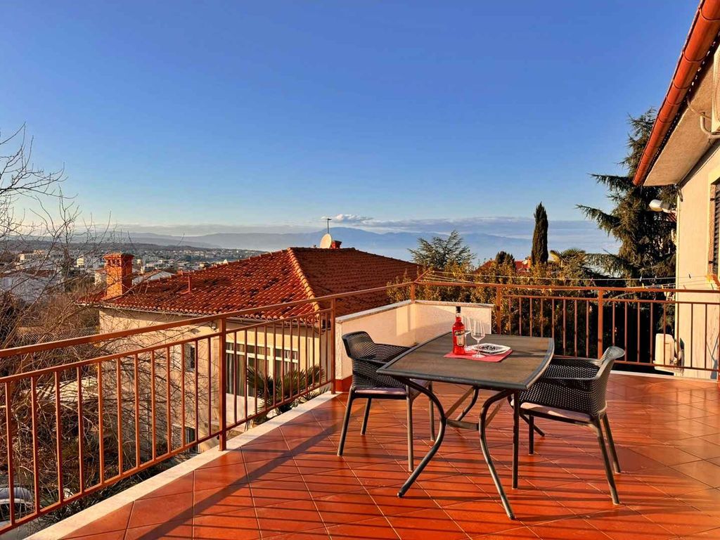 Ferienwohnung mit Klimaanlage und Meerblick