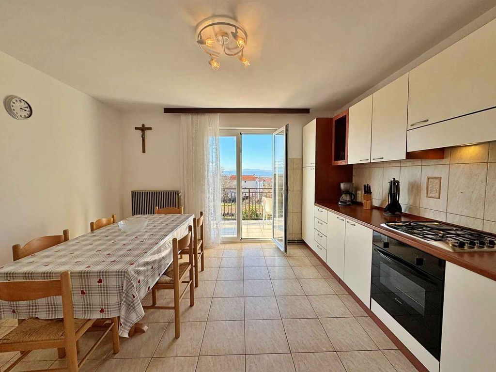 Ferienwohnung mit Klimaanlage und Balkon