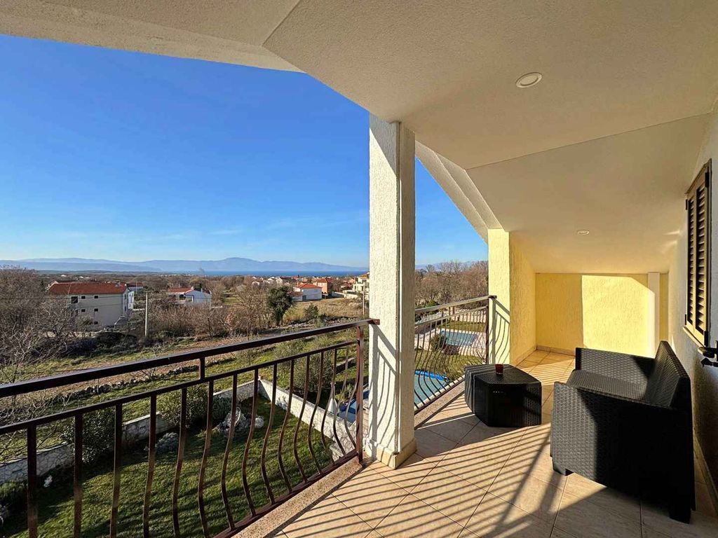 Ferienwohnung mit Klimaanlage und Balkon