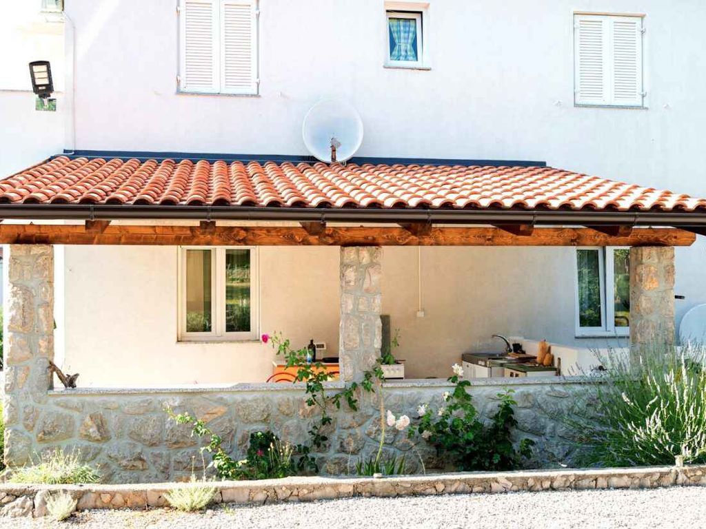 Ferienwohnung mit Klimaanlage und Grill in Strandnähe