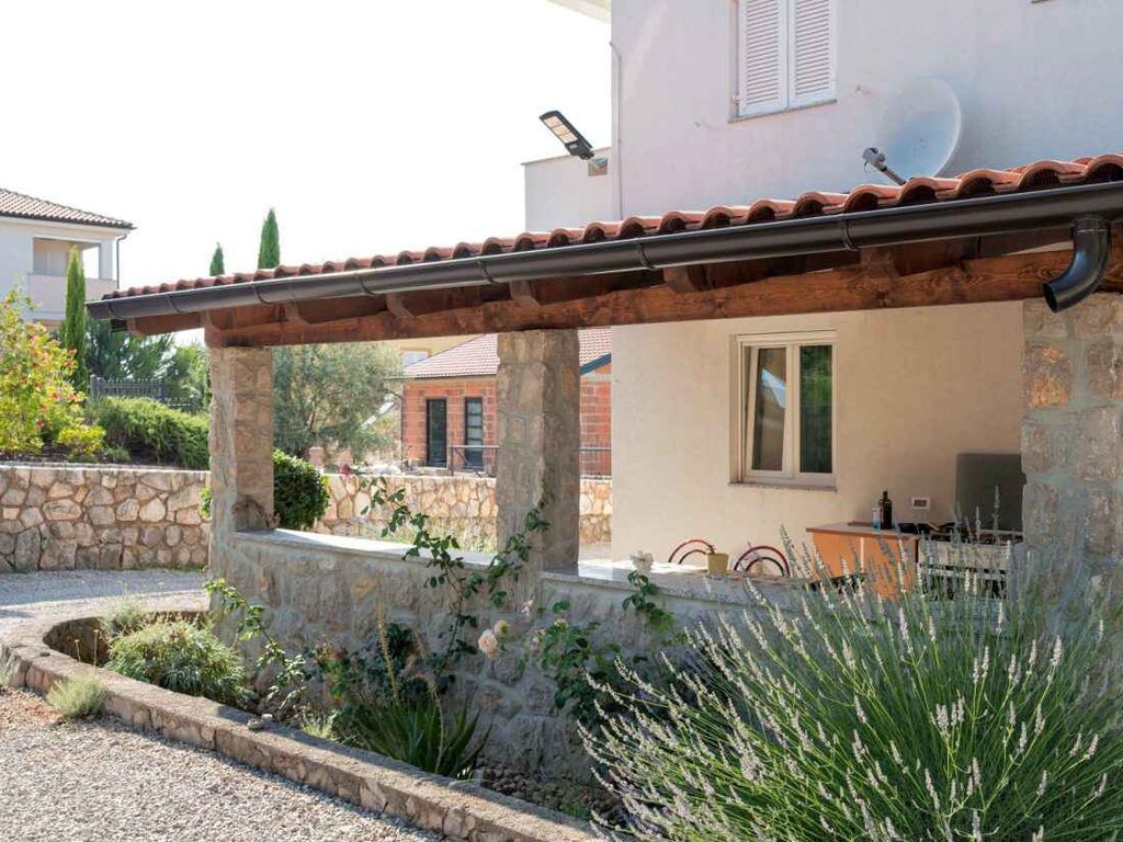 Ferienwohnung mit Klimaanlage und Grill in Strandnähe