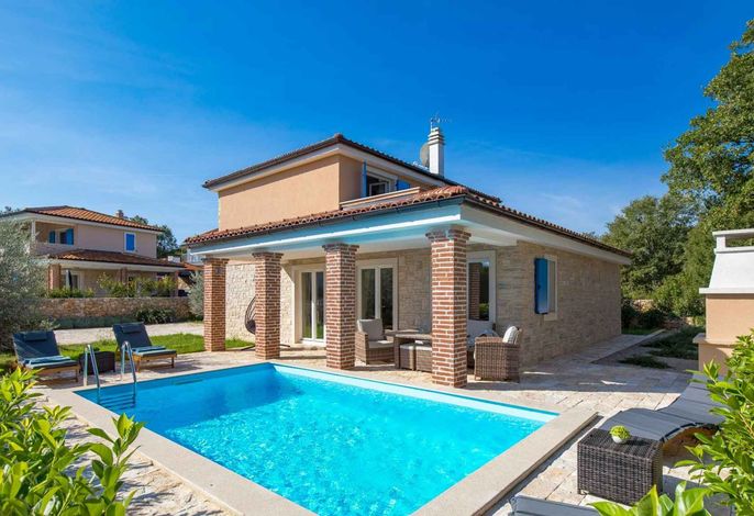 Ferienhaus mit Swimmingpool