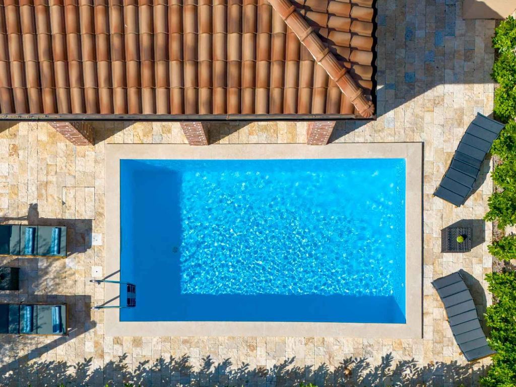 Ferienhaus mit Swimmingpool