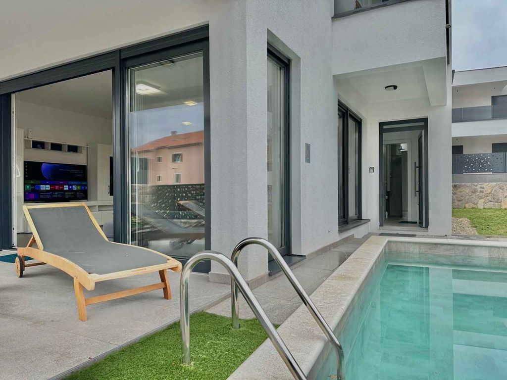 Villa mit Swimmingpool