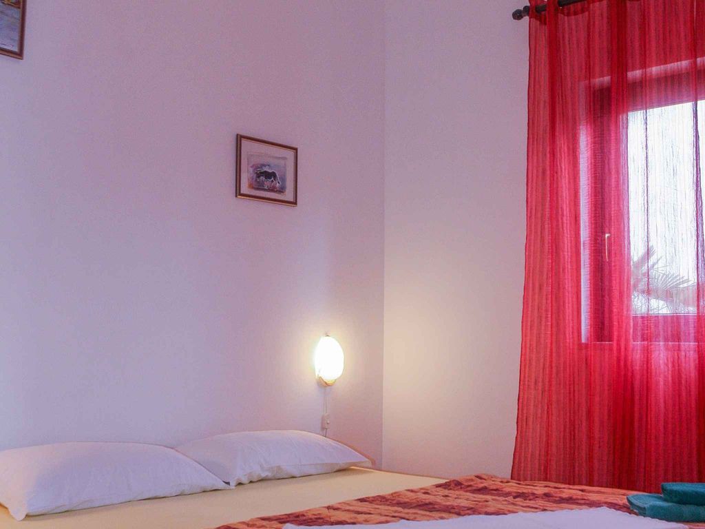 Ferienwohnung Apartments Suzy, Apartment Suzy 5 with shared Pool, 3980