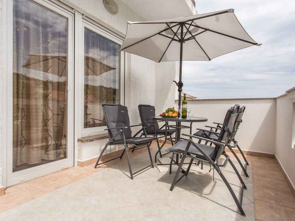 Ferienwohnung mit Klimananlage und Terrasse
