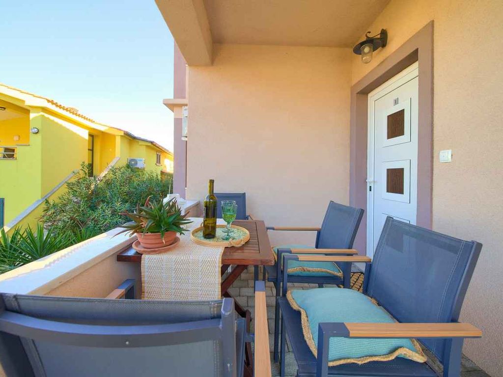 Ferienwohnung mit Balkon und Klimaanlage