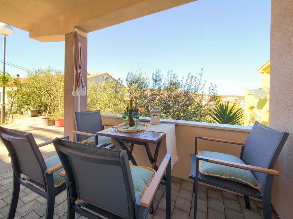 Ferienwohnung mit Balkon und Klimaanlage