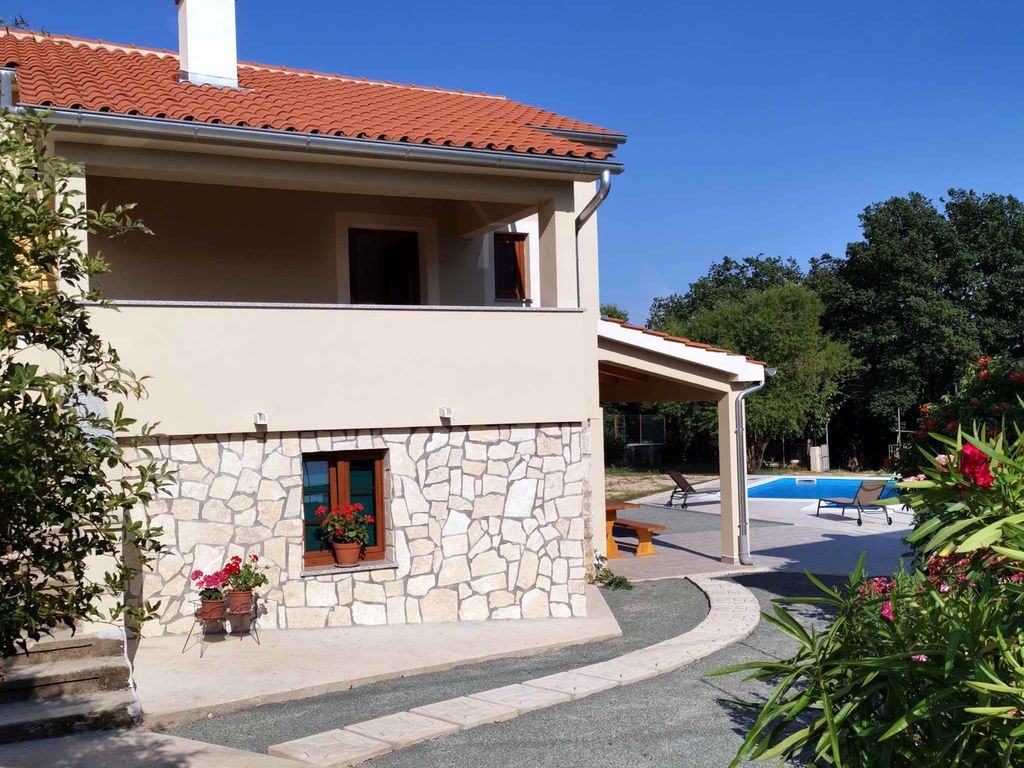 Ferienhaus mit Pool