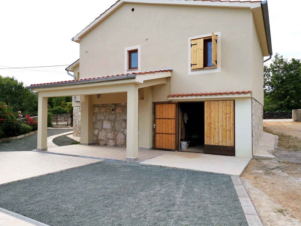 Ferienhaus mit Pool