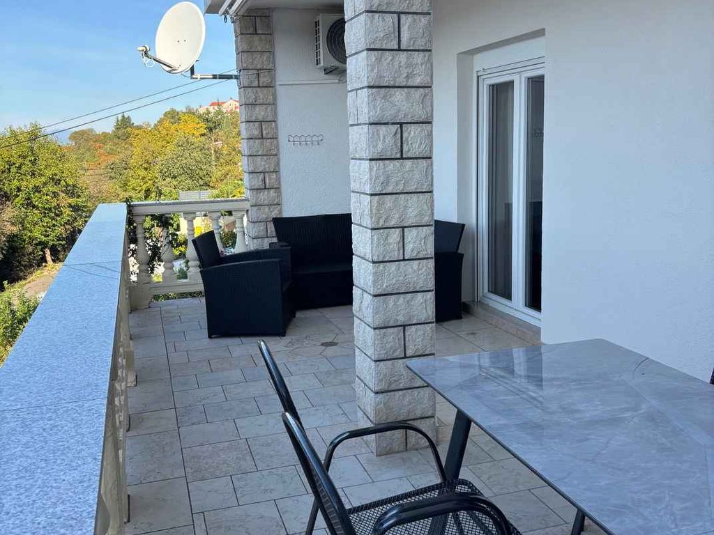 Ferienwohnung mit Klimaanlage und Meerblick
