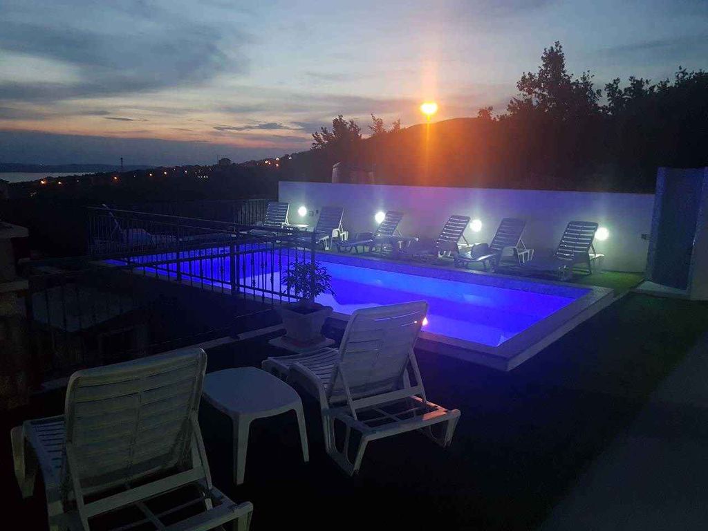 Ferienwohnung mit Terrasse und Meerblick