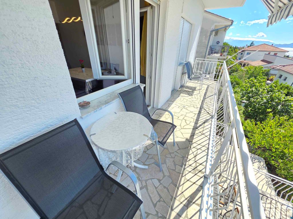 Ferienwohnung mit zwei Schlafzimmern, Balkon und Meerblick