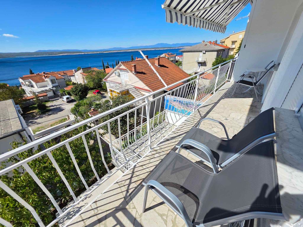 Ferienwohnung mit zwei Schlafzimmern, Balkon und Meerblick