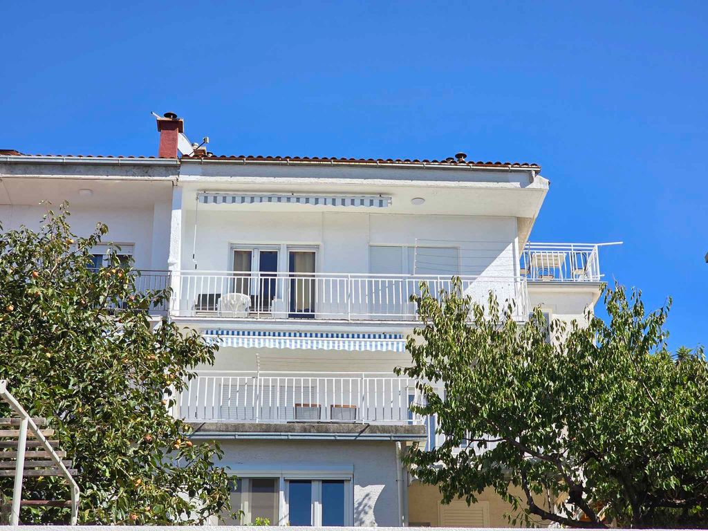 Ferienwohnung mit zwei Schlafzimmern, Balkon und Meerblick