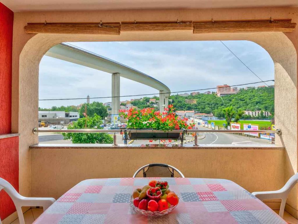 Ferienwohnung mit Klimaanlage und Balkon