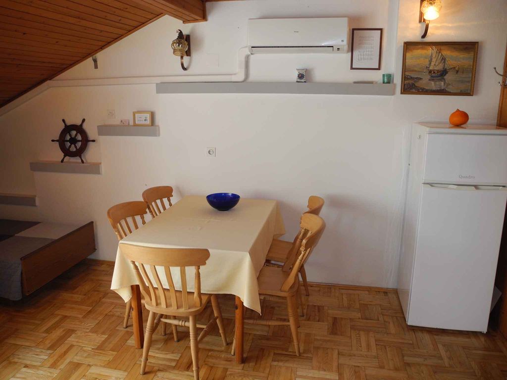 Ferienwohnung mit Klimaanlage und Balkon