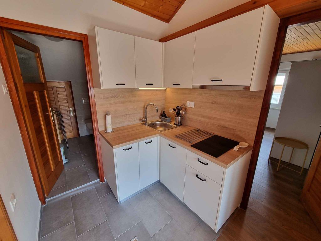 Ferienwohnung mit Klimaanlage und Balkon